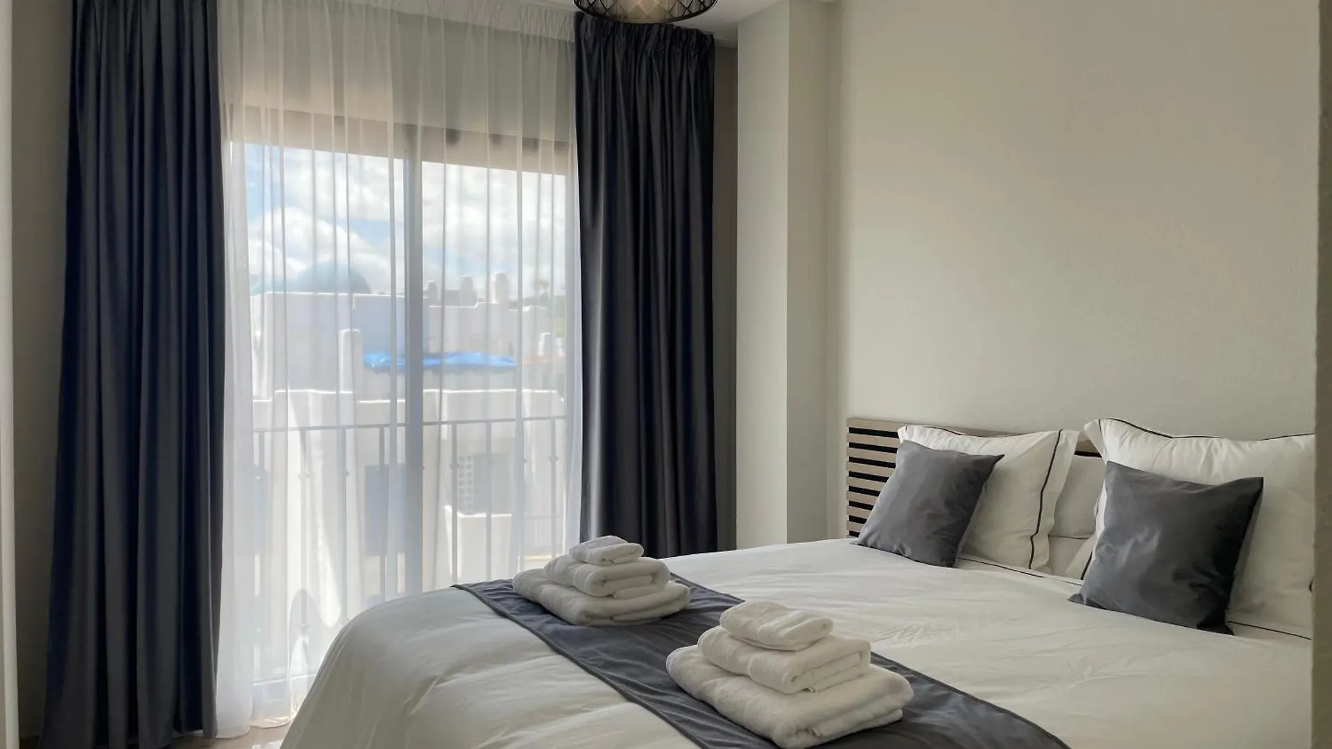 Apartamento En Marina Duquesa Castillo de Sabinillas Lägenhet
