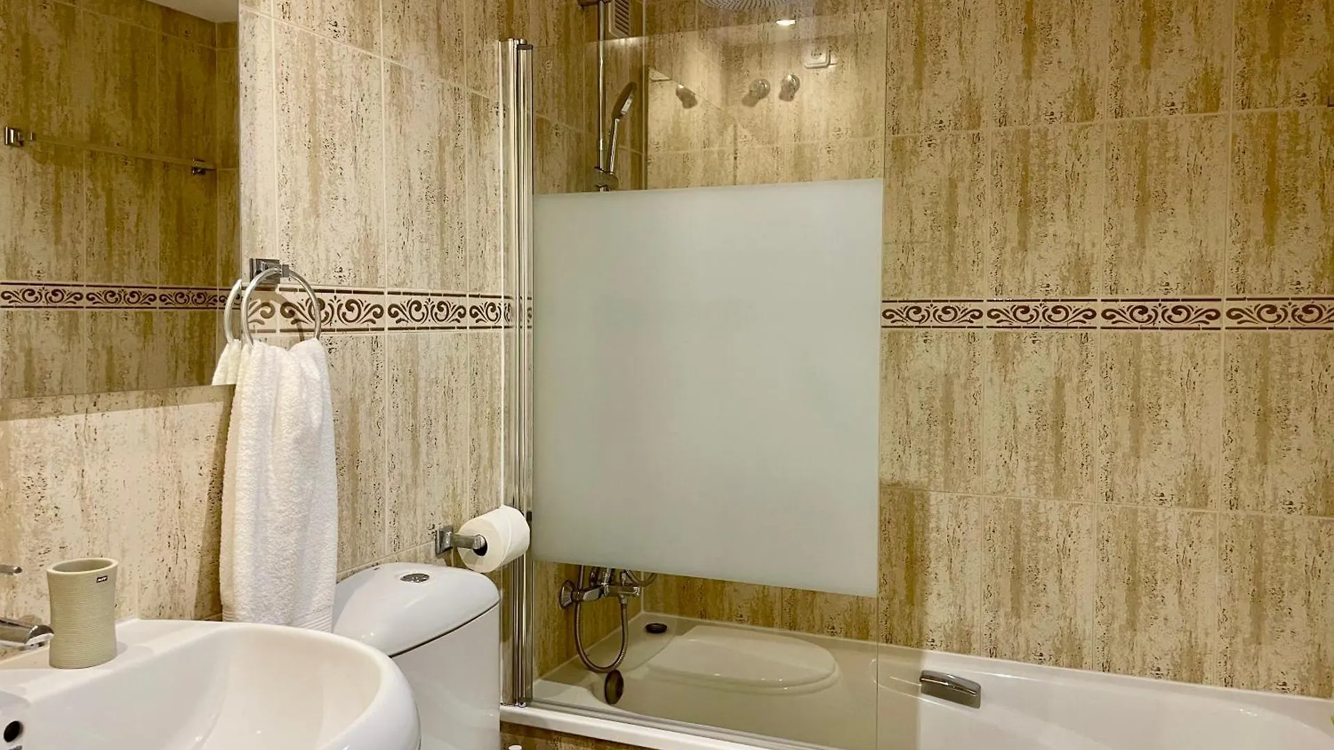 Apartamento En Marina Duquesa Castillo de Sabinillas 0*,  Spanien